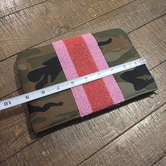 Tiana New York Camo & Beaded Zipper Pouch - Picture 4 of 12